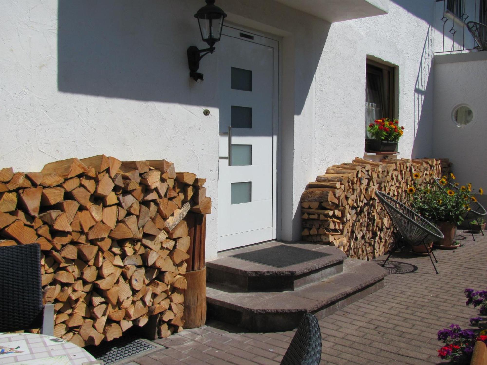 #7 Ferienhaus Mit Schlossblick Trunkelsberg Fuer Max 6 Personen,Kueche Komplett Eingerichtet, 2 Baeder 3 Schlafzimmer Top-Ausstattung エクステリア 写真